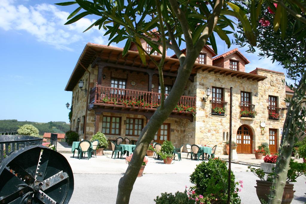 Habitaciones Y Estudios- Hotel "Posada De Cantabria El Solar" - Cenas Y Gintonic- Bar -Terraza Panoramica Galizano Esterno foto